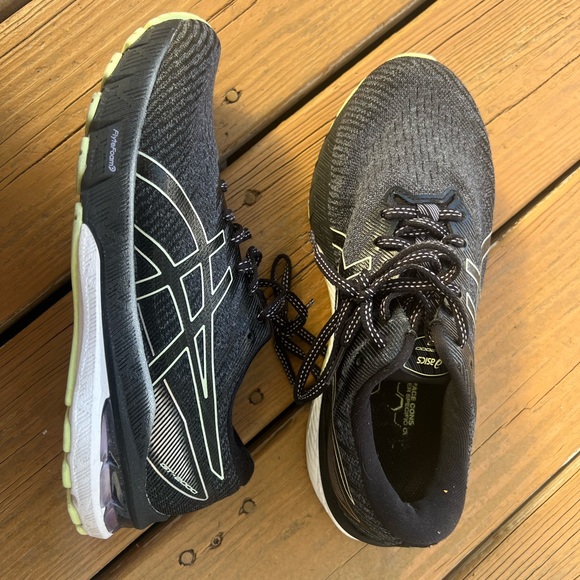 ASICS GT 2000 - Picture 6 of 9